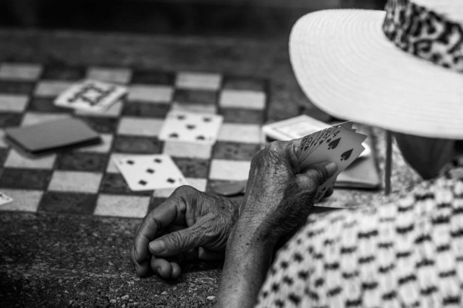 A Simplified Beginners Guide to the Game of Briscola