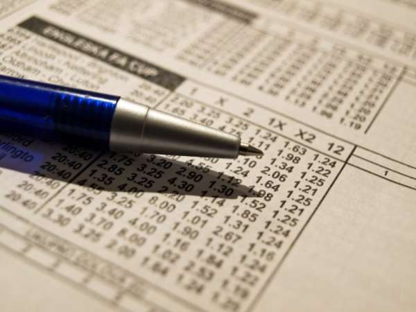What is parlay betting image