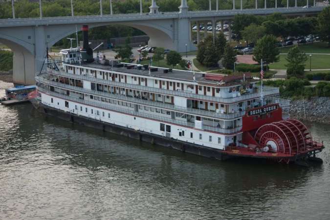 riverboat-casinos image